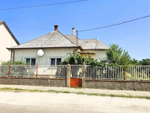 Harkakötöny központjában igényesen felújított családi ház eladó! - kép 16