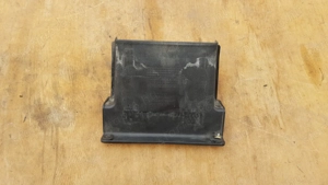 Kymco Xciting 250 - 500 akkumulátor fedél - kép 3