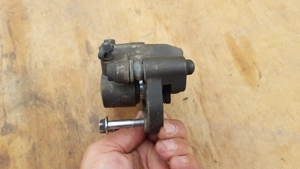 Kymco Xciting 250 hátsó féknyereg - kép 3