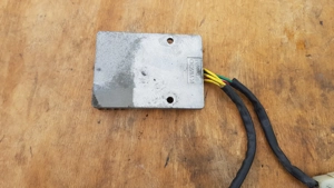 Kymco People S 250 - 300 i.e. feszültségszabályzó - kép 4