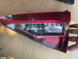 Skoda superb III jobb oldali ködlámpa hátsó jobb külső és belső lámpa díszléc és minden mi a képen 