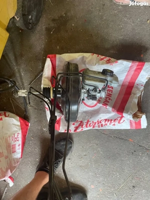 Skoda,Volkswagen,Audi fék devander 5Q1 614 105 CK beszerelési garancia Külön fékrásegítő motor