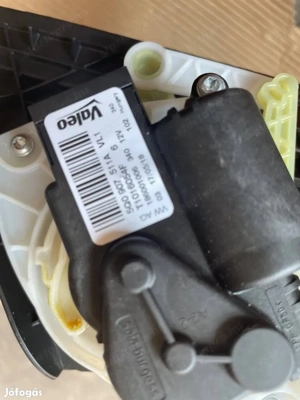 Skoda Superb III 5Q0 907 511A fűtés szabályzó posta megoldható - kép 2