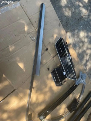 Skoda Superb III belső tartozékok vezérlő panel, fűtéskapcsoló, hangszóró, kilincsek, ablakemelő kap - kép 5