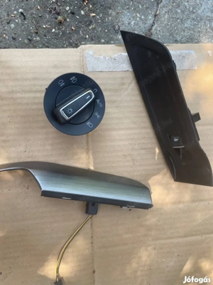 Skoda Superb III belső tartozékok vezérlő panel, fűtéskapcsoló, hangszóró, kilincsek, ablakemelő kap - kép 4