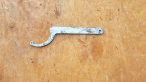 Kymco People GT 125 - 200 hátsó lengéscsillapító állító kulcs - kép 3