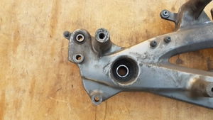 Kymco People GT 125 - 200 hátsó lengőkar - kép 8