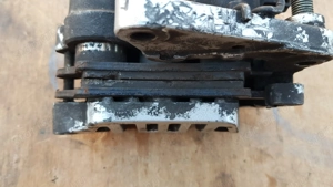 Kymco People GT 125 - 200 első féknyereg - kép 6