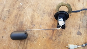 Kymco People GT 125 - 200 üzemanyag szintjelző - kép 5