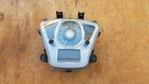 Kymco People GT 125 - 200 km óra - kép 9