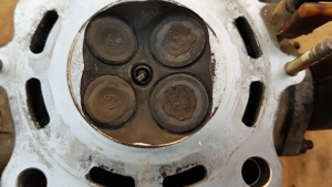 Kymco People GT 200 hengerfej - kép 10