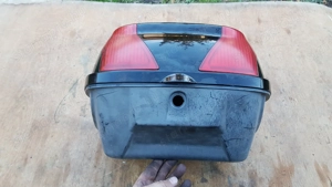 Kymco People GT 125 - 200 gyári hátsó doboz - kép 6