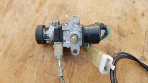 Kymco People GT 125 - 200 gyújtáskapcsoló - kép 7