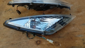 Kymco People GT 125 - 200 első irányjelző pár - kép 8