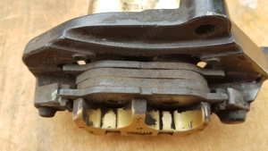 Yamaha Majesty DX 250 első féknyereg - kép 6