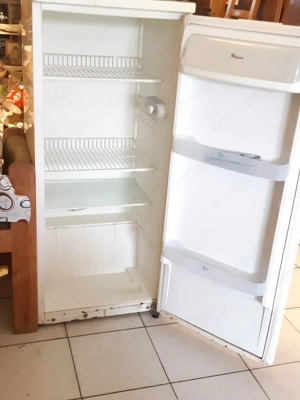 Whirlpool ART561 A 247L-es hűtőgép működő - kép 2