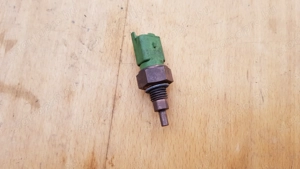 Peugeot Satelis 400 vízhőfok jeladó - kép 5