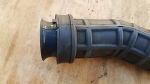 Peugeot Satelis 400 légszűrő cső - kép 2