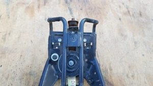 Peugeot Satelis 400 első idomtartó konzol - kép 2