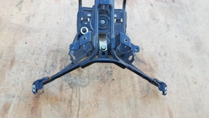 Peugeot Satelis 400 első idomtartó konzol - kép 5