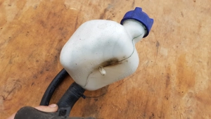 Peugeot Satelis 400 kiegyenlítő tartály - kép 5