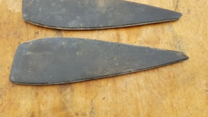 Peugeot Satelis 400 gumiszőnyeg pár középső - kép 6