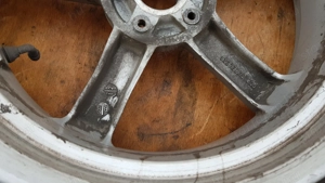 Peugeot Satelis 400 hátsó kerék - kép 4