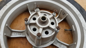 Peugeot Satelis 400 első kerék - kép 3