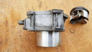 Peugeot Satelis 400 henger - kép 4