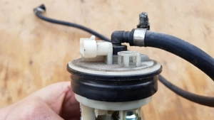 Peugeot Satelis 400 benzinpumpa - kép 2