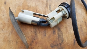 Peugeot Satelis 400 benzinpumpa - kép 7