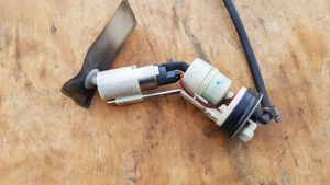 Peugeot Satelis 400 benzinpumpa - kép 8