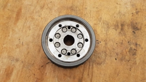 Peugeot Satelis 400 lendkerék - kép 5