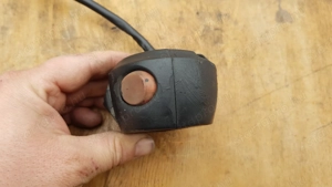 Peugeot Satelis 400 kormánykapcsoló jobbos - kép 4