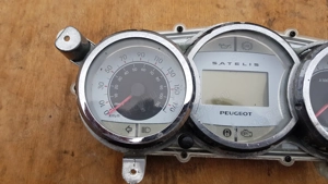 Peugeot Satelis 400 km óra - kép 8
