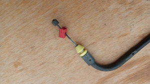 Suzuki Burgman UH 125 - 150 ülést nyitó bovden - kép 2