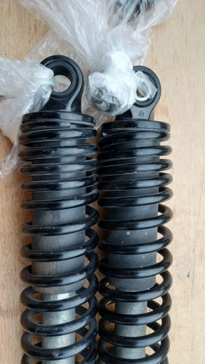 Suzuki Burgman UH 125 - 150 hátsó lengéscsillapító pár - kép 2