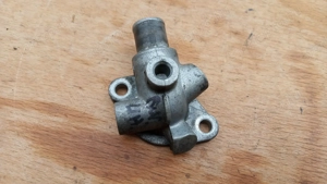 Suzuki Burgman UH 125 - 150 termosztát fedél - kép 5