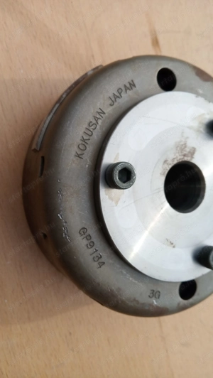 Suzuki Burgman UH 125 - 150 lendkerék - kép 2