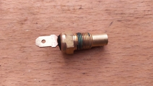 Suzuki Burgman UH 125 - 150 vízhőmérséklet jeladó - kép 4