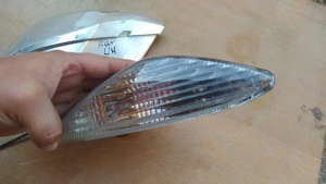 Suzuki Burgman UH 125 - 150 első irányjelző pár - kép 2