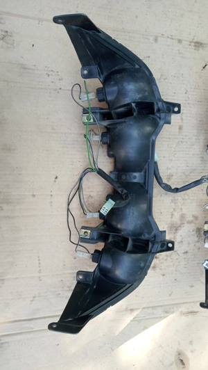 Suzuki Burgman UH 125 - 150 hátsó lámpa - kép 2