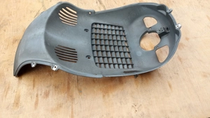 Piaggio Beverly 200 hűtő előtti idom - kép 3