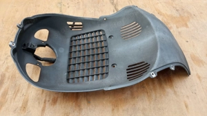 Piaggio Beverly 200 hűtő előtti idom - kép 4