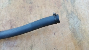 Kymco People S 250 - 300 kartergázcső légszűrő házhoz - kép 3