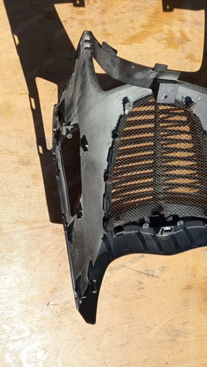 Kymco People S 250 - 300 i.e első idom fekete - kép 3