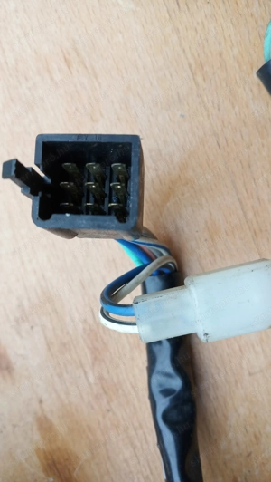 Kymco People S 250 - 300 kormánykapcsoló balos - kép 2