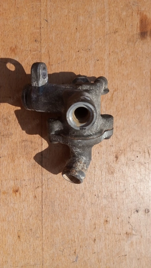 Kymco People S 250 - 300 i.e termosztát ház - kép 3