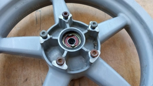 Kymco People S 250 - 300 első felni - kép 2