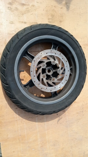 Kymco People S 250 - 300 i.e hátsó kerék 2